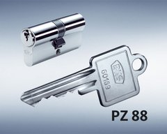 Цилиндр GU BKS (серия 88) 62 мм (31х31) ключ-ключ, хром 44-10038 фото