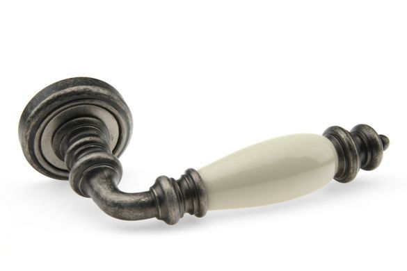 Дверная ручка FADEX Siena Ceramic V античное железо/бежевая керамика 40-0126578841 фото